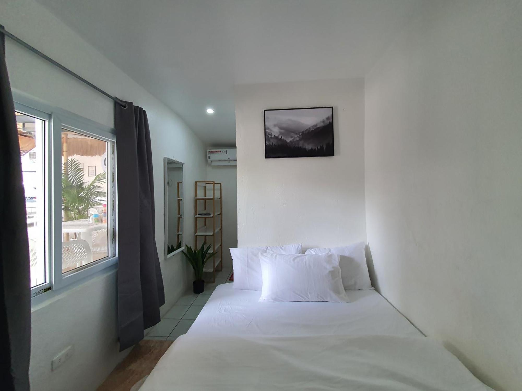 West Coast Beach House Cebu Exterior foto